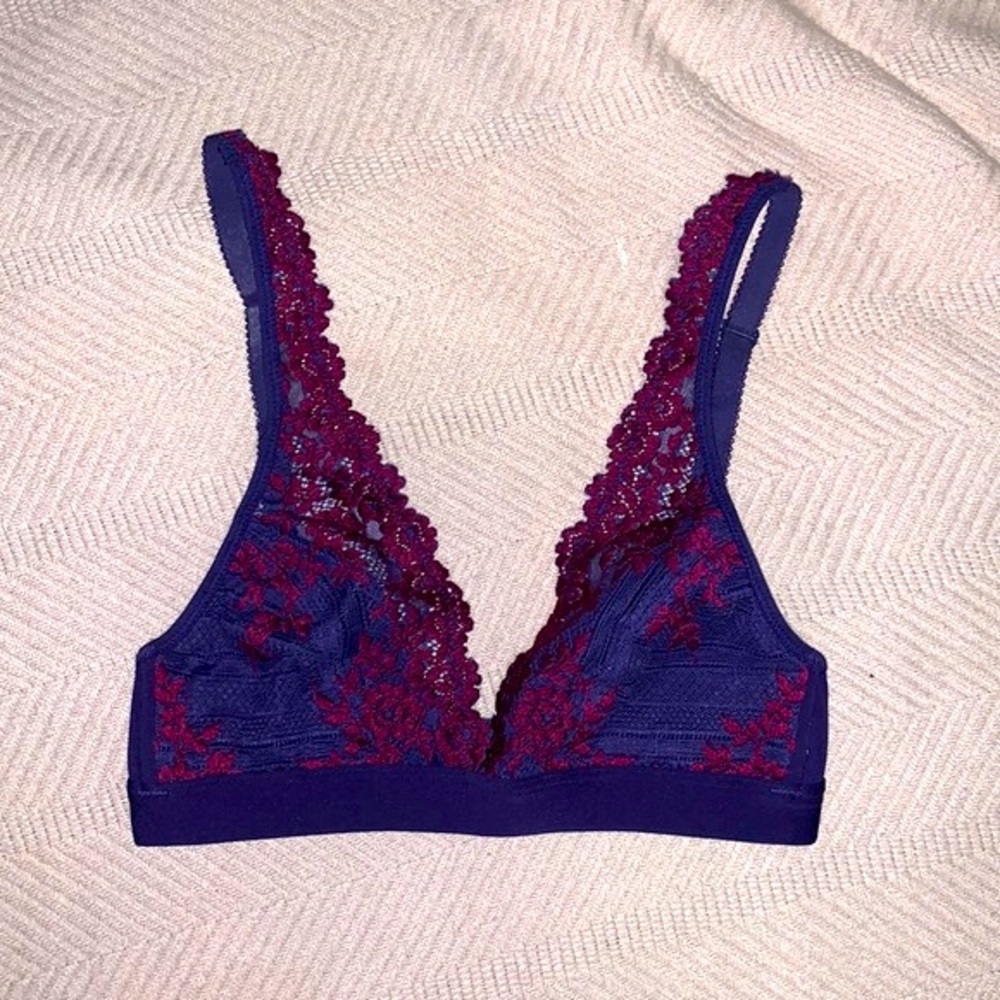 Wacoal Embrace Lace Convertible Soft-Cup Bra